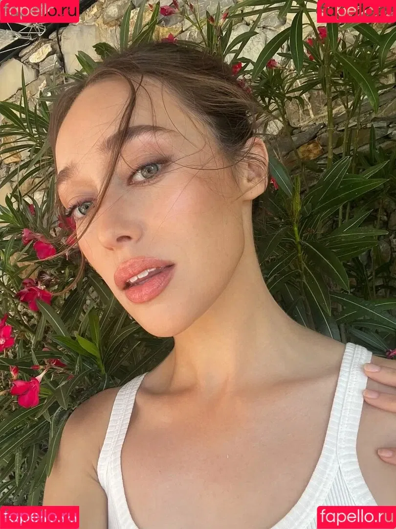 Alycia Debnam Carey / DebnamCarey / alyciajasmin Onlyfans Photo Gallery 