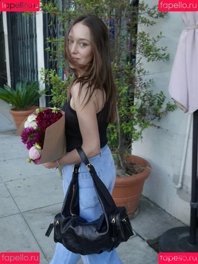 Alycia Debnam Carey / DebnamCarey / alyciajasmin Onlyfans Photo Gallery 