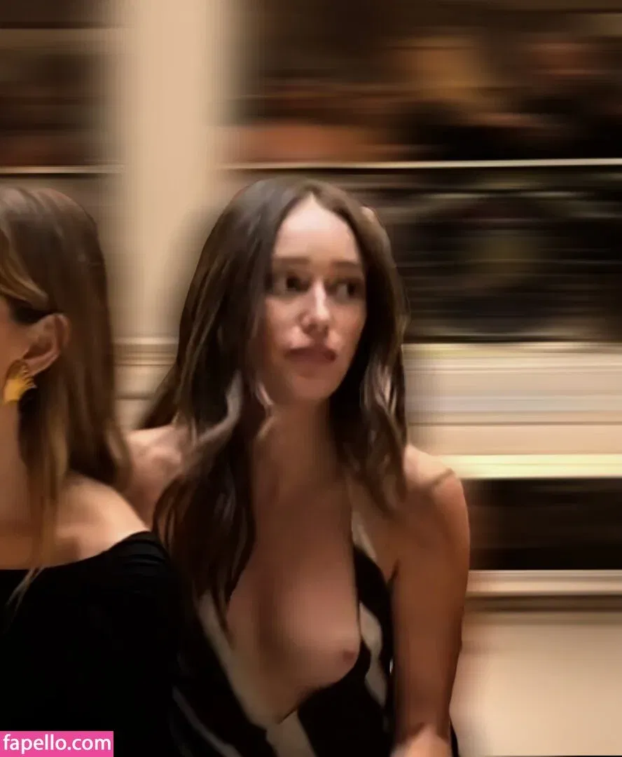 Alycia Debnam Carey / DebnamCarey / alyciajasmin Onlyfans Photo Gallery 