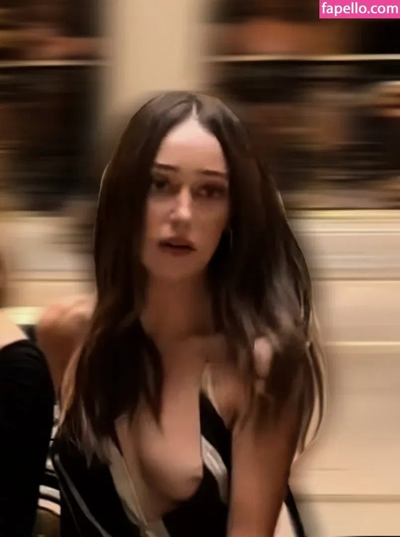 Alycia Debnam Carey / DebnamCarey / alyciajasmin Onlyfans Photo Gallery 