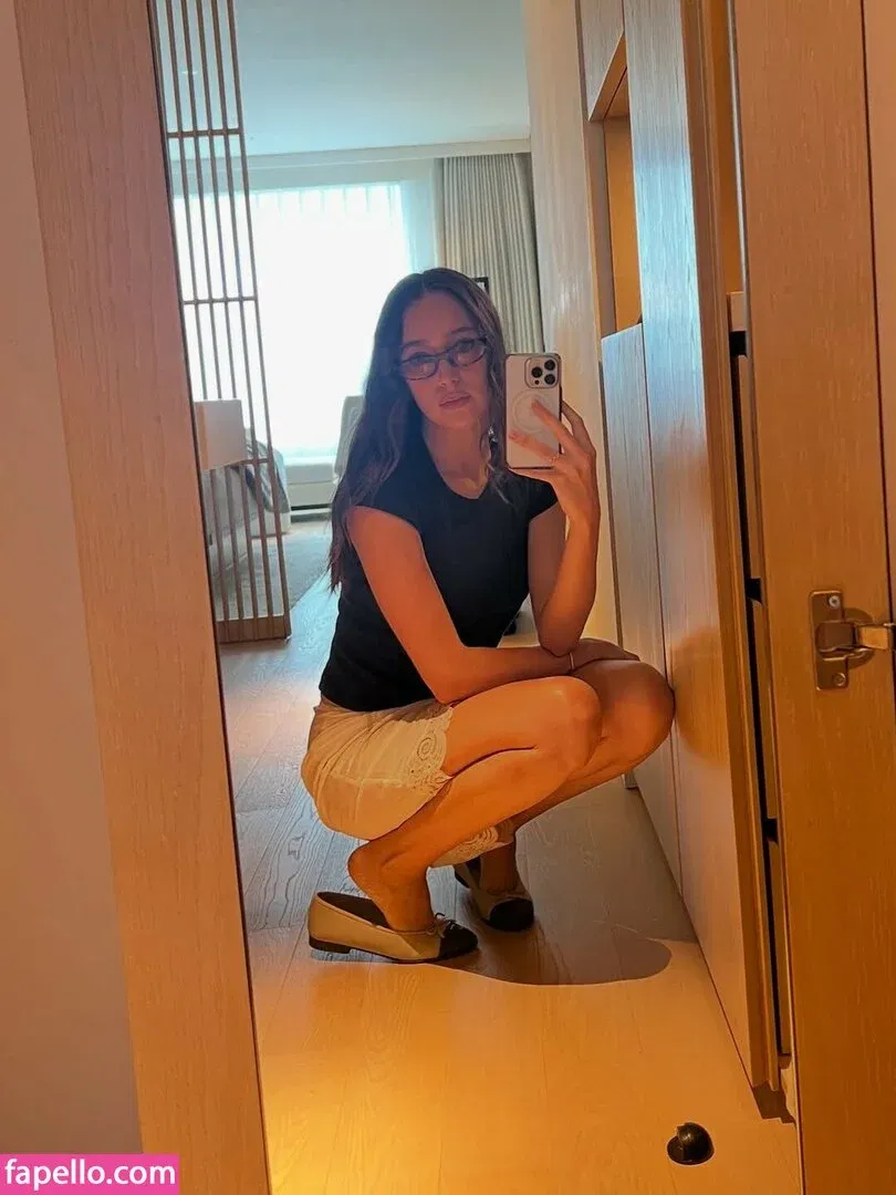 Alycia Debnam Carey / DebnamCarey / alyciajasmin Onlyfans Photo Gallery 