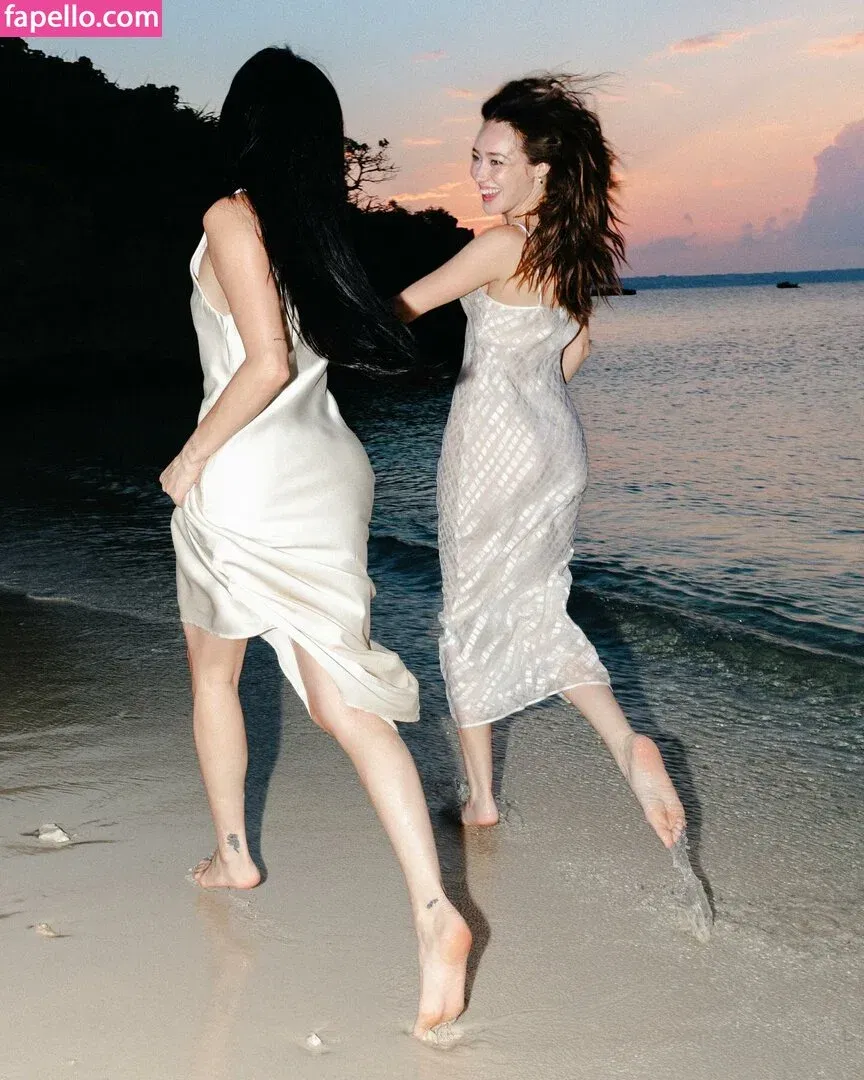 Alycia Debnam Carey / DebnamCarey / alyciajasmin Onlyfans Photo Gallery 