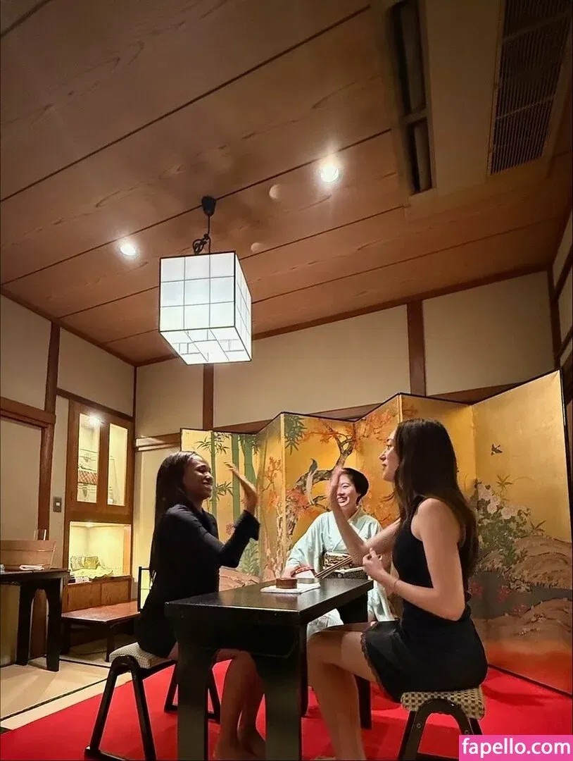 Alycia Debnam Carey / DebnamCarey / alyciajasmin Onlyfans Photo Gallery 