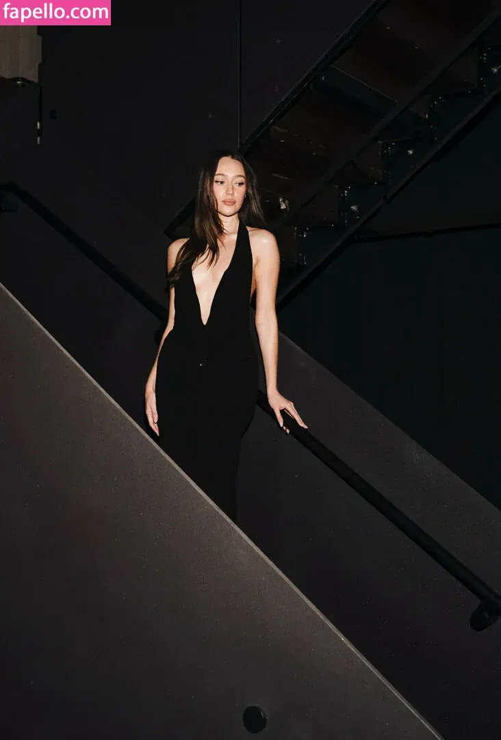 Alycia Debnam Carey / DebnamCarey / alyciajasmin Onlyfans Photo Gallery 