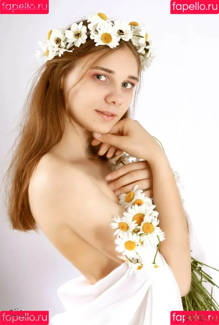 N__Tihomirova / Natali Tihomirova / natalia__tihomirovafanpage99 Onlyfans Photo Gallery 