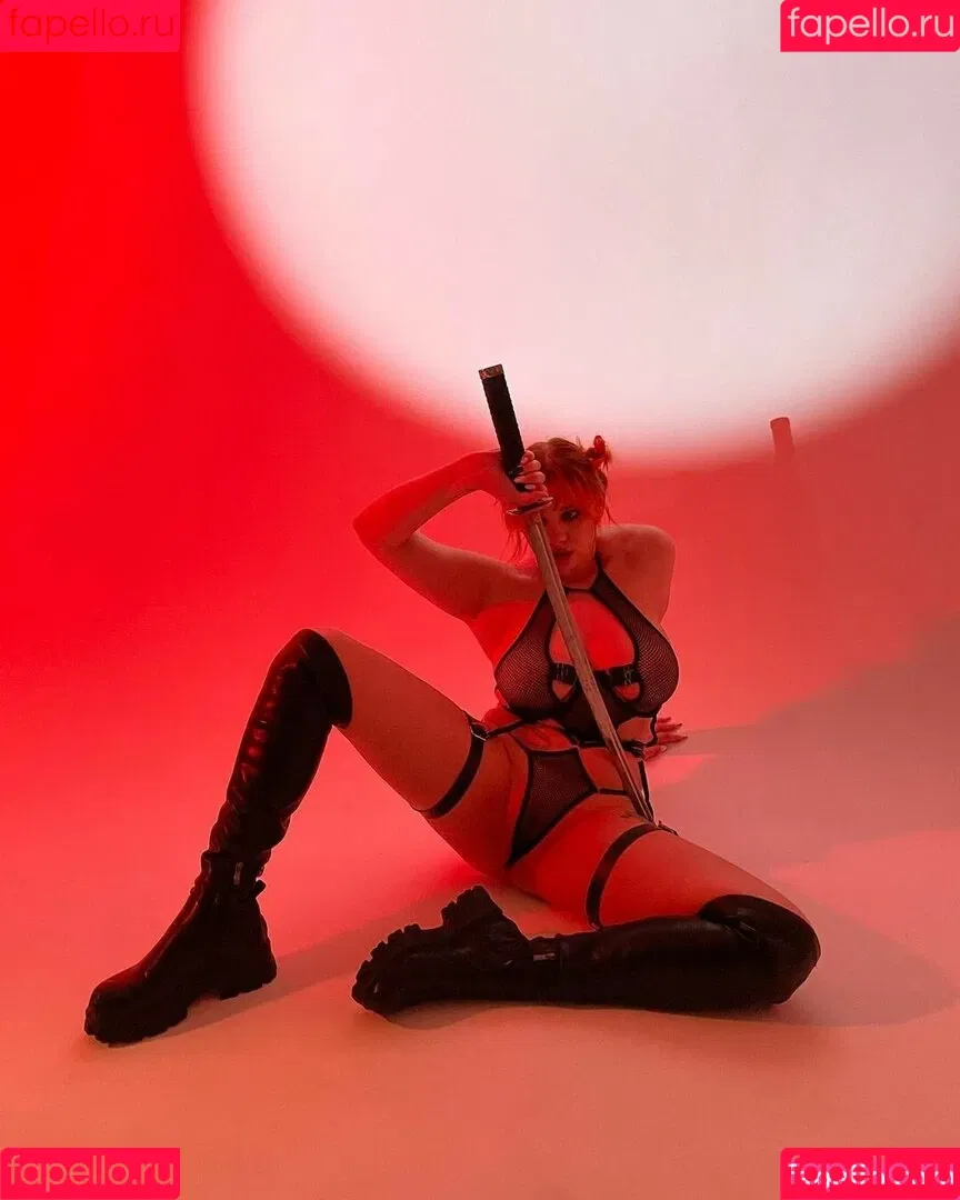 N__Tihomirova / Natali Tihomirova / natalia__tihomirovafanpage99 Onlyfans Photo Gallery 