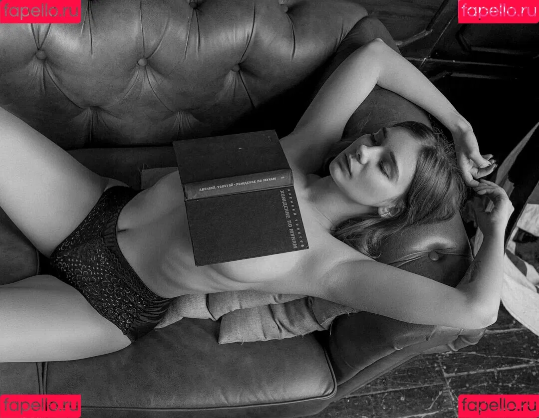 N__Tihomirova / Natali Tihomirova / natalia__tihomirovafanpage99 Onlyfans Photo Gallery 