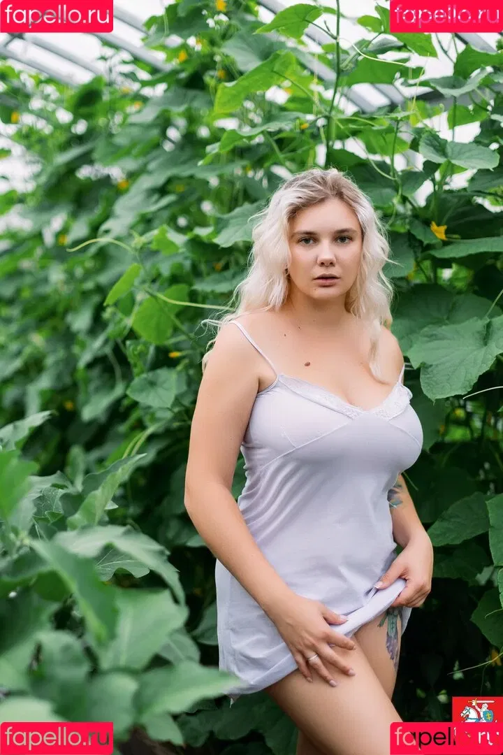 N__Tihomirova / Natali Tihomirova / natalia__tihomirovafanpage99 Onlyfans Photo Gallery 
