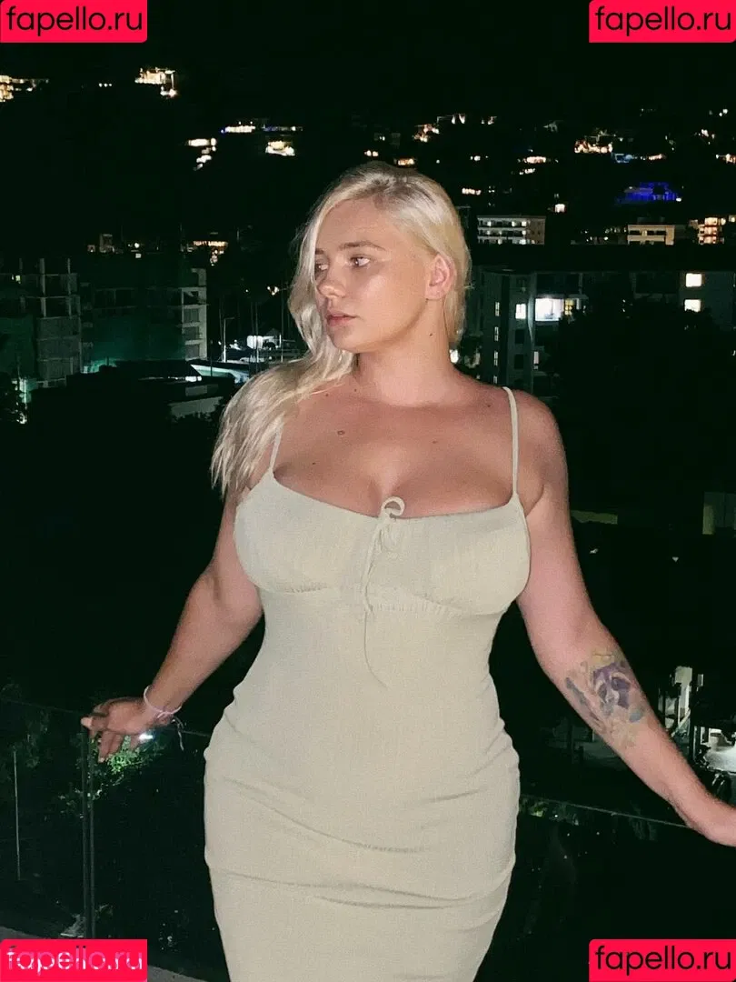 N__Tihomirova / Natali Tihomirova / natalia__tihomirovafanpage99 Onlyfans Photo Gallery 