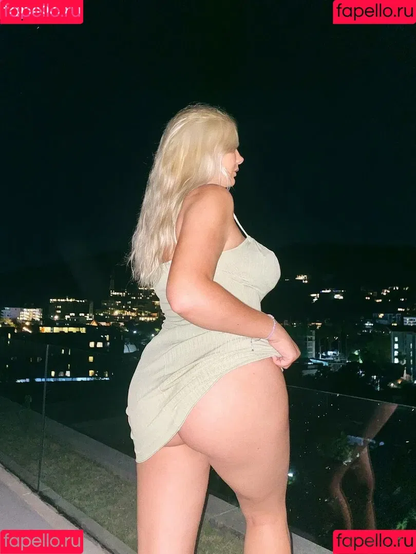 N__Tihomirova / Natali Tihomirova / natalia__tihomirovafanpage99 Onlyfans Photo Gallery 