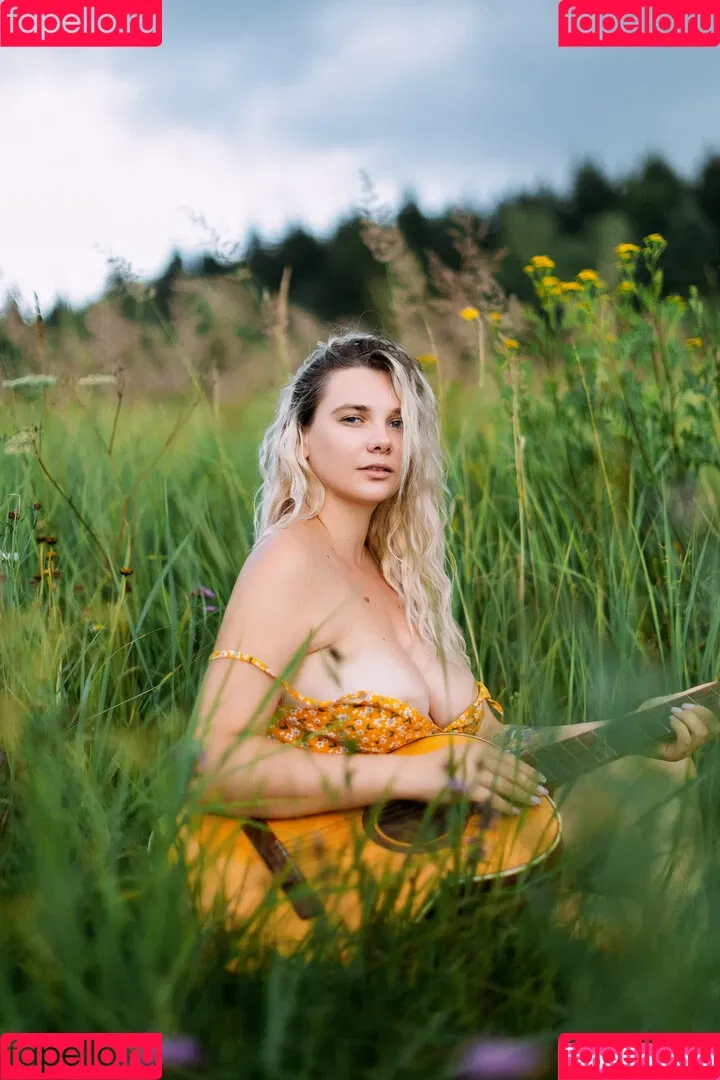 N__Tihomirova / Natali Tihomirova / natalia__tihomirovafanpage99 Onlyfans Photo Gallery 