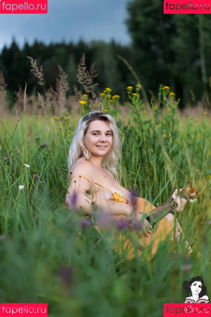 N__Tihomirova / Natali Tihomirova / natalia__tihomirovafanpage99 Onlyfans Photo Gallery 