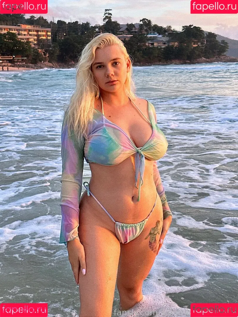 N__Tihomirova / Natali Tihomirova / natalia__tihomirovafanpage99 Onlyfans Photo Gallery 