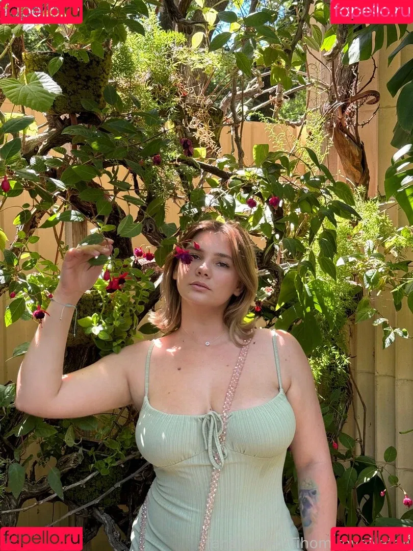 N__Tihomirova / Natali Tihomirova / natalia__tihomirovafanpage99 Onlyfans Photo Gallery 