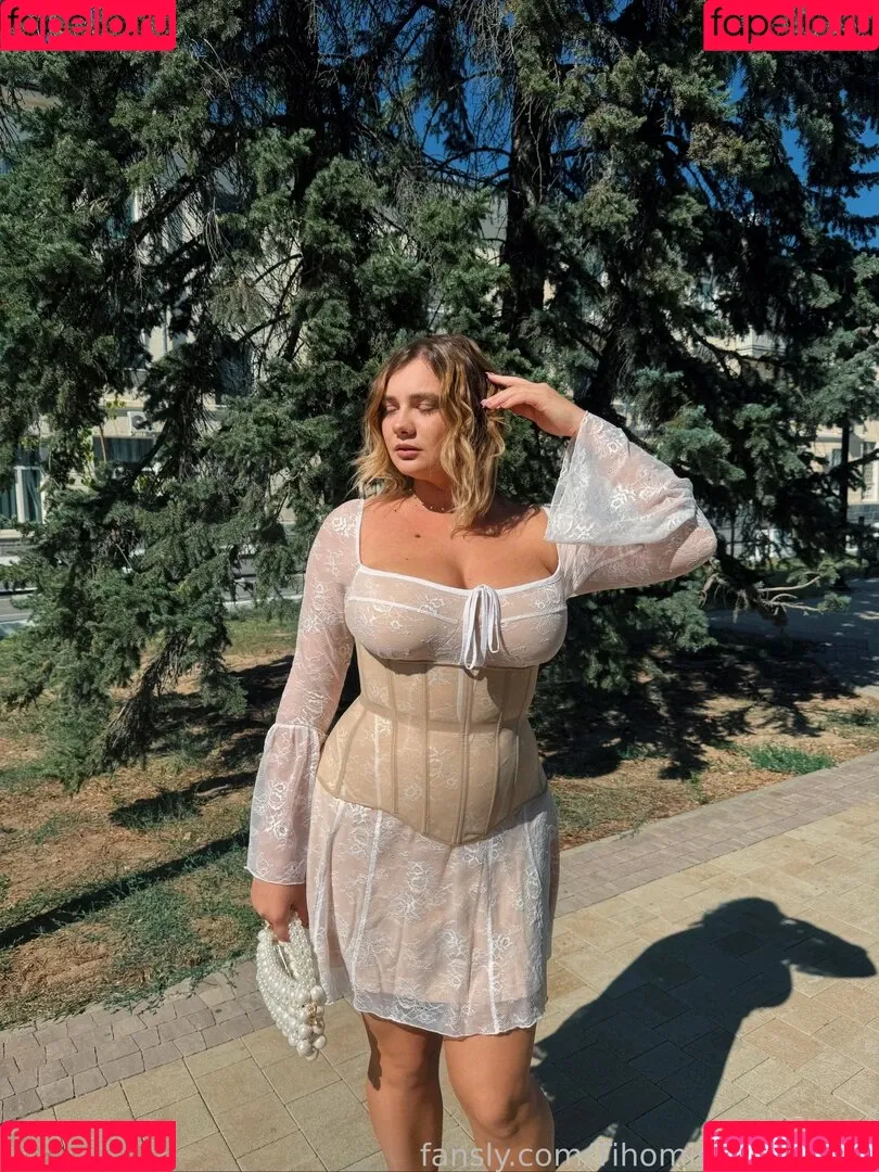 N__Tihomirova / Natali Tihomirova / natalia__tihomirovafanpage99 Onlyfans Photo Gallery 