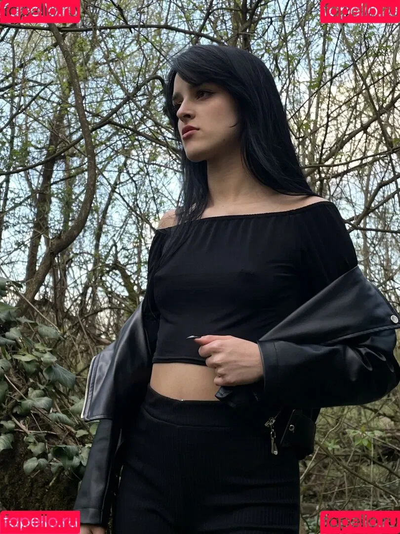 darklaurie / darklory / lory19_00 Onlyfans Photo Gallery 