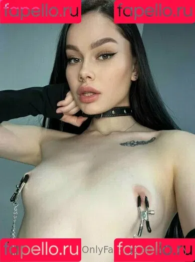 darklaurie / darklory / lory19_00 Onlyfans Photo Gallery 