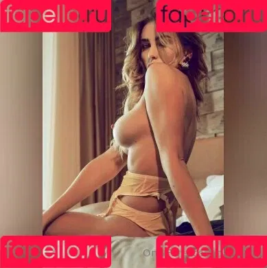 darklaurie / darklory / lory19_00 Onlyfans Photo Gallery 