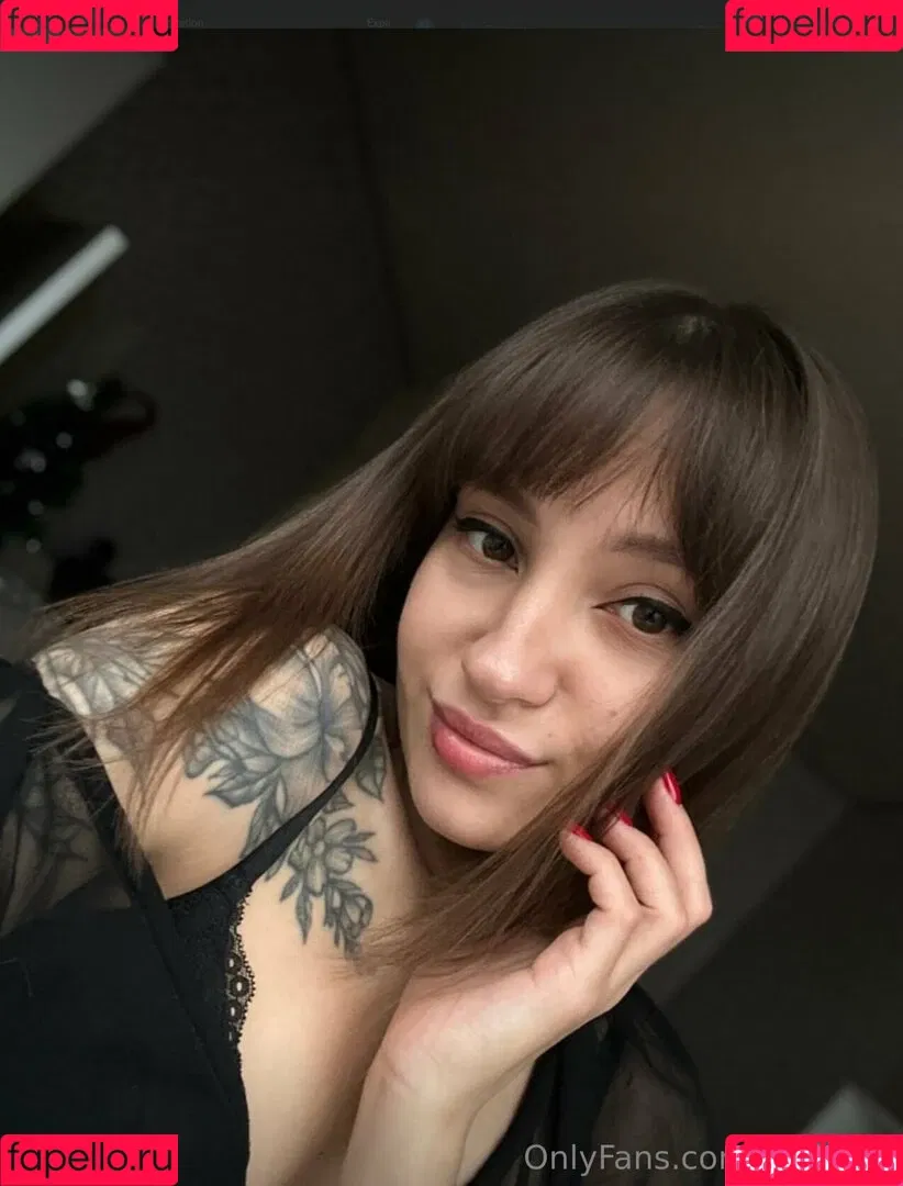 darklaurie / darklory / lory19_00 Onlyfans Photo Gallery 
