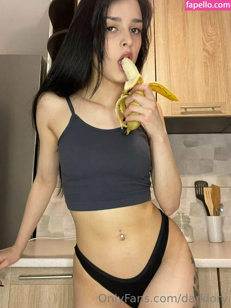 darklaurie / darklory / lory19_00 Onlyfans Photo Gallery 