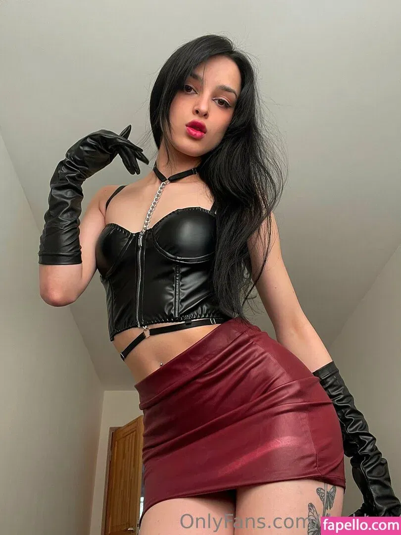 darklaurie / darklory / lory19_00 Onlyfans Photo Gallery 