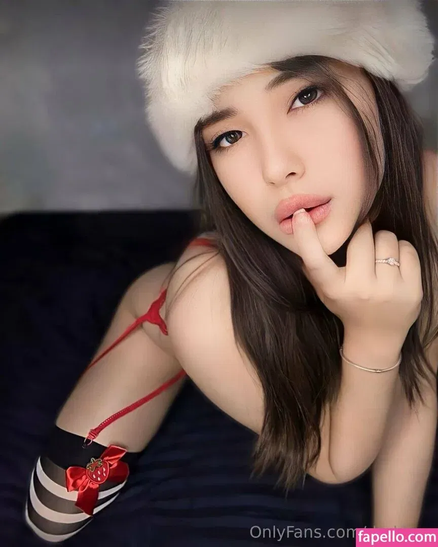 darklaurie / darklory / lory19_00 Onlyfans Photo Gallery 