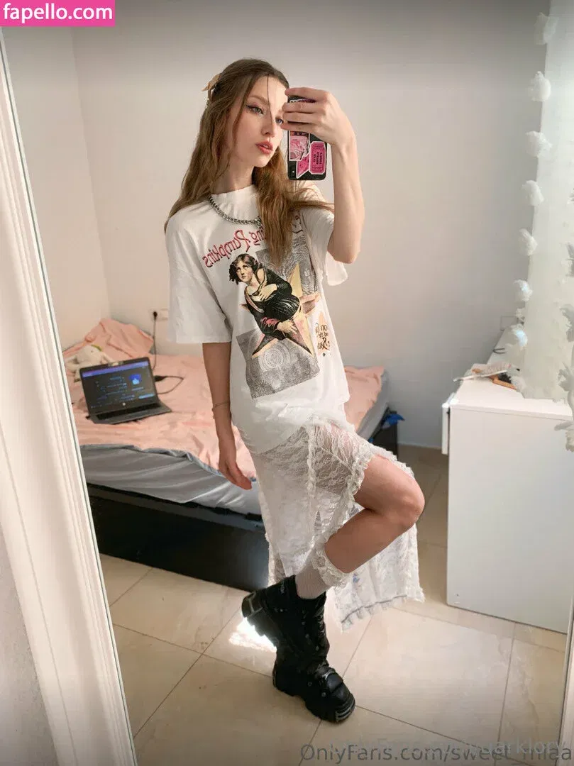 darklaurie / darklory / lory19_00 Onlyfans Photo Gallery 