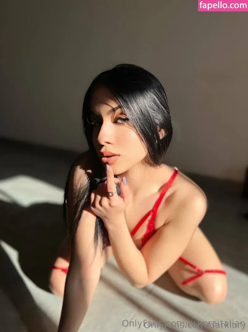 darklaurie / darklory / lory19_00 Onlyfans Photo Gallery 