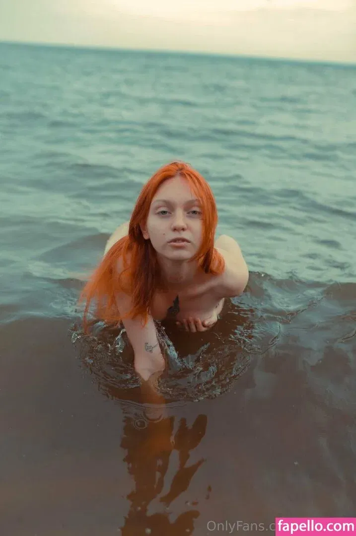 darklaurie / darklory / lory19_00 Onlyfans Photo Gallery 