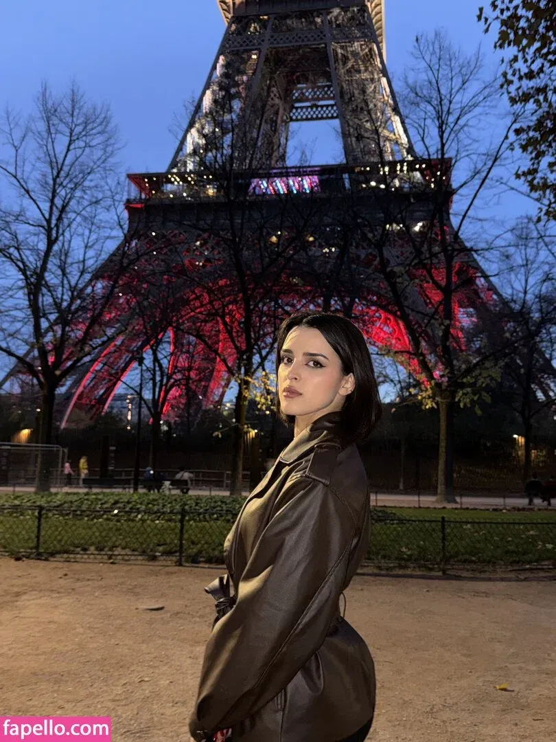 darklaurie / darklory / lory19_00 Onlyfans Photo Gallery 