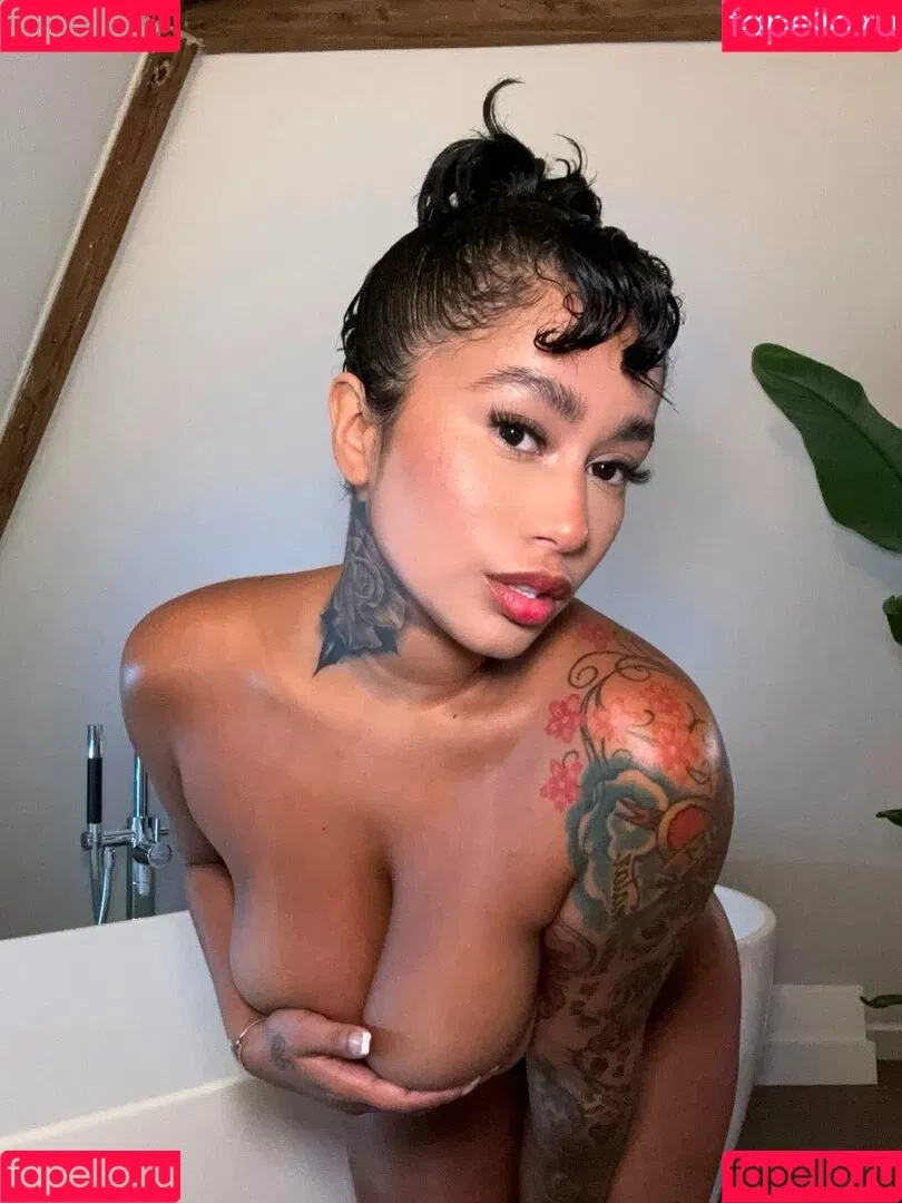 Moonformation / moonformation.us Onlyfans Photo Gallery 