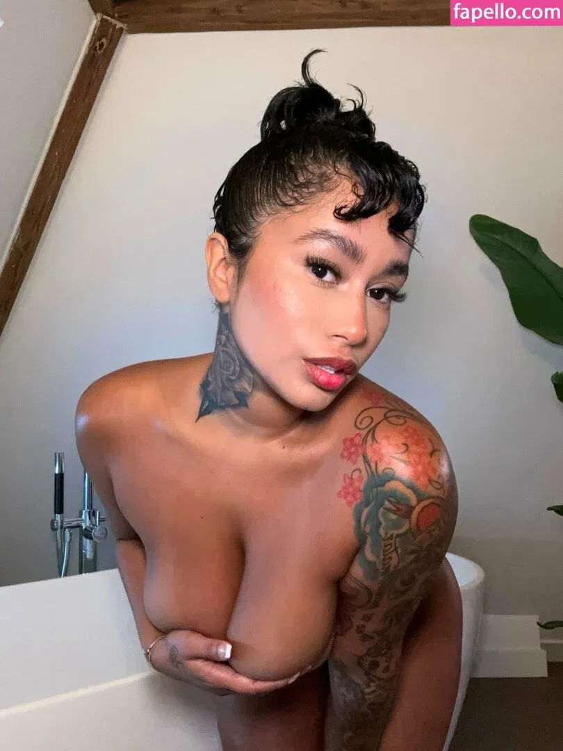 Moonformation / moonformation.us Onlyfans Photo Gallery 