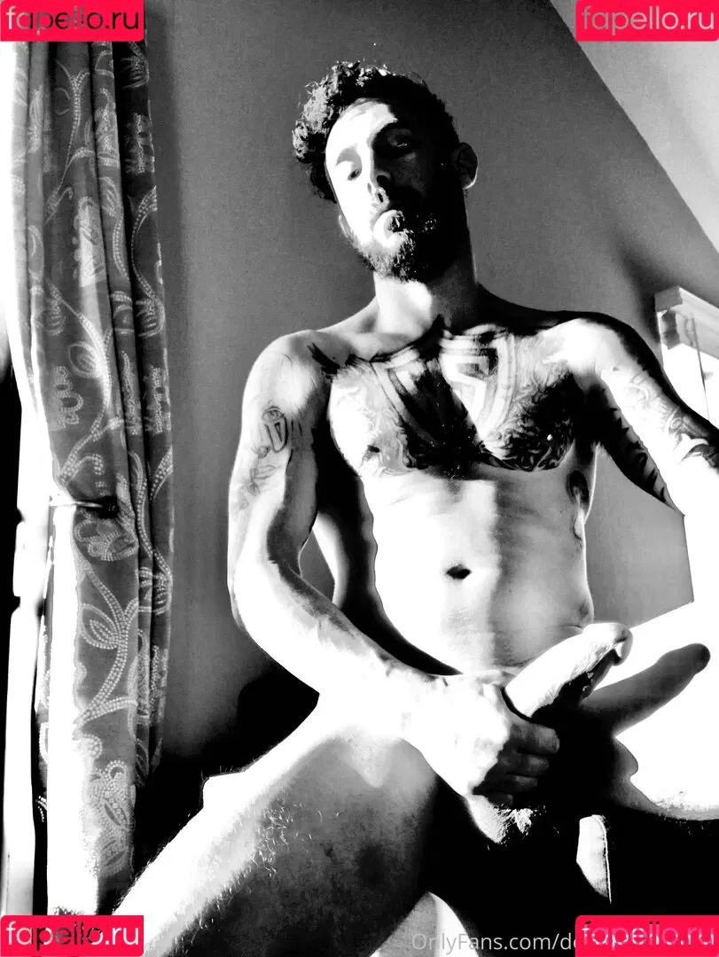 desiredrestraint / desiredrestraintisdangerous Onlyfans Photo Gallery 