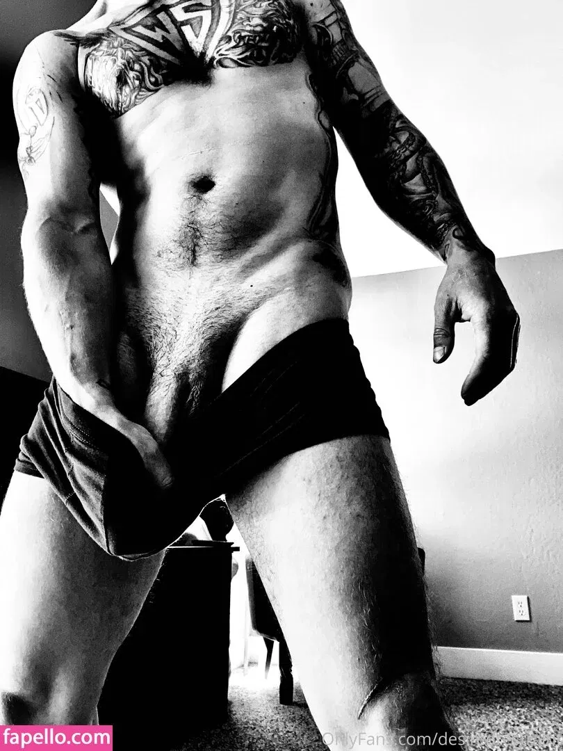 desiredrestraint / desiredrestraintisdangerous Onlyfans Photo Gallery 