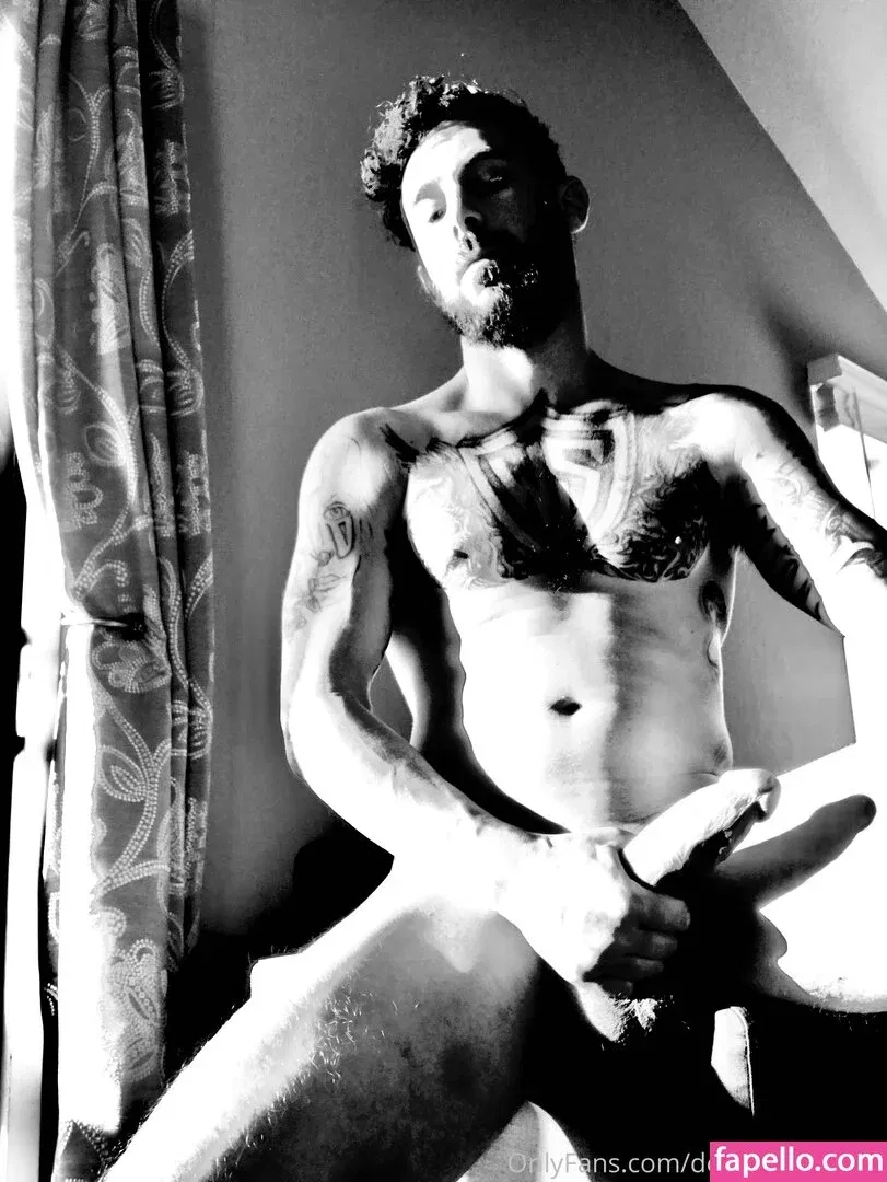 desiredrestraint / desiredrestraintisdangerous Onlyfans Photo Gallery 