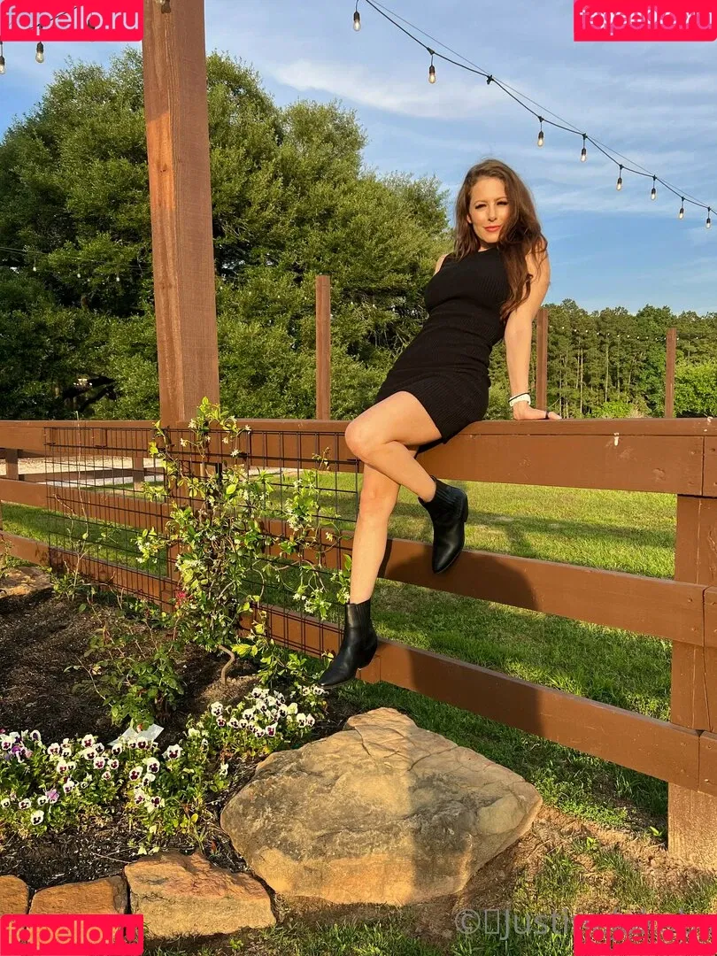 justine.fun / justinejakobs Onlyfans Photo Gallery 