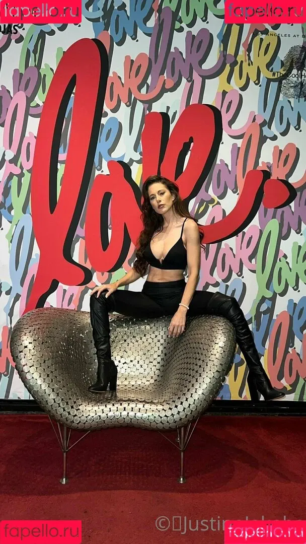 justine.fun / justinejakobs Onlyfans Photo Gallery 