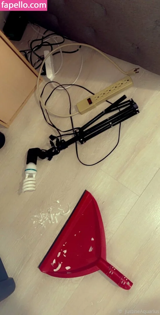 justine.fun / justinejakobs Onlyfans Photo Gallery 