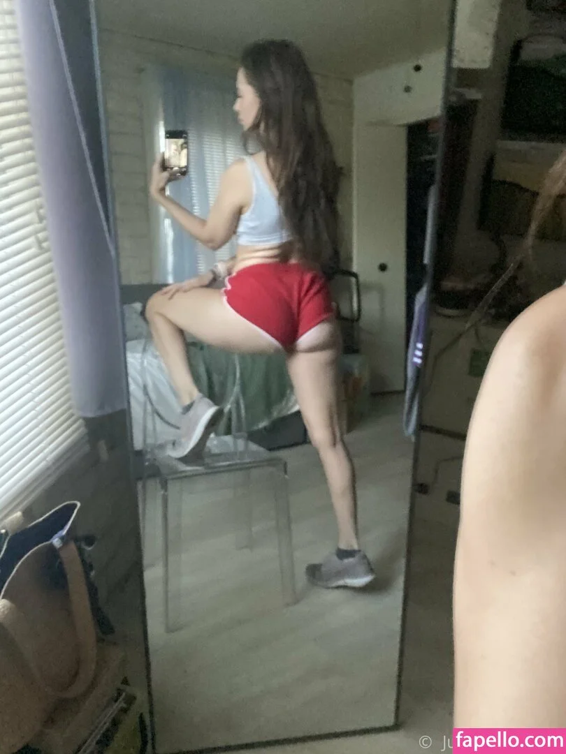 justine.fun / justinejakobs Onlyfans Photo Gallery 