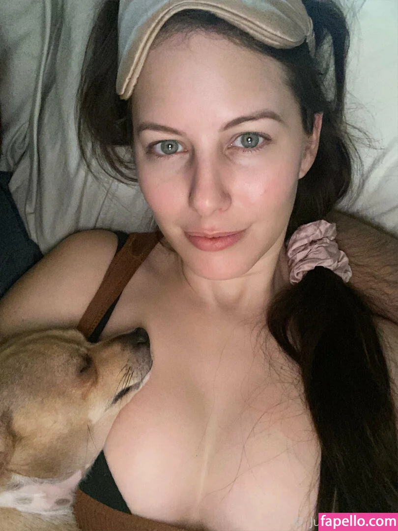 justine.fun / justinejakobs Onlyfans Photo Gallery 