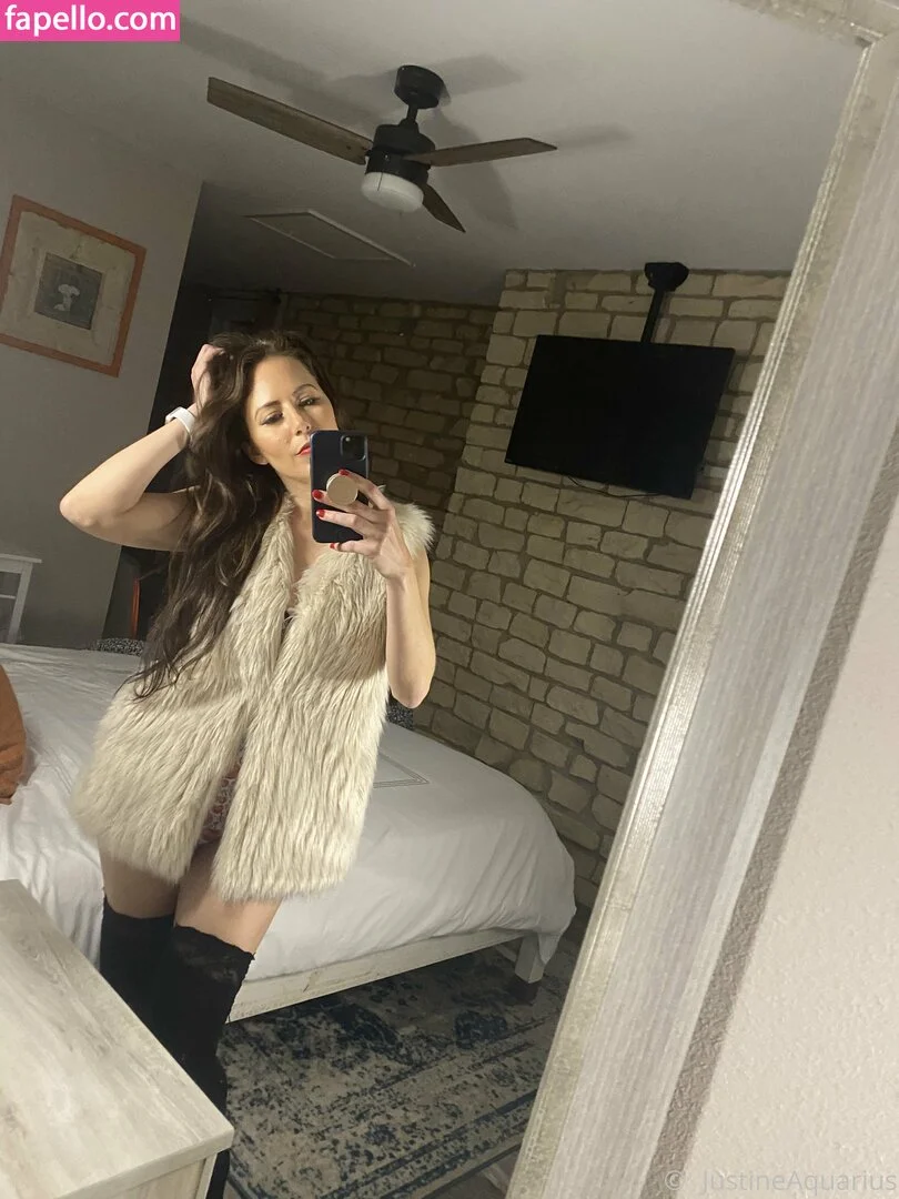 justine.fun / justinejakobs Onlyfans Photo Gallery 