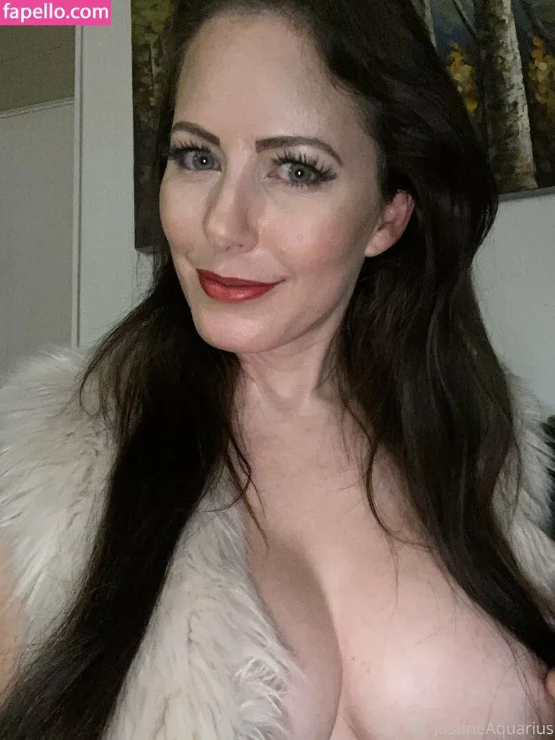 justine.fun / justinejakobs Onlyfans Photo Gallery 