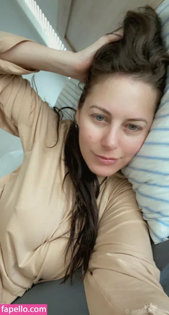 justine.fun / justinejakobs Onlyfans Photo Gallery 