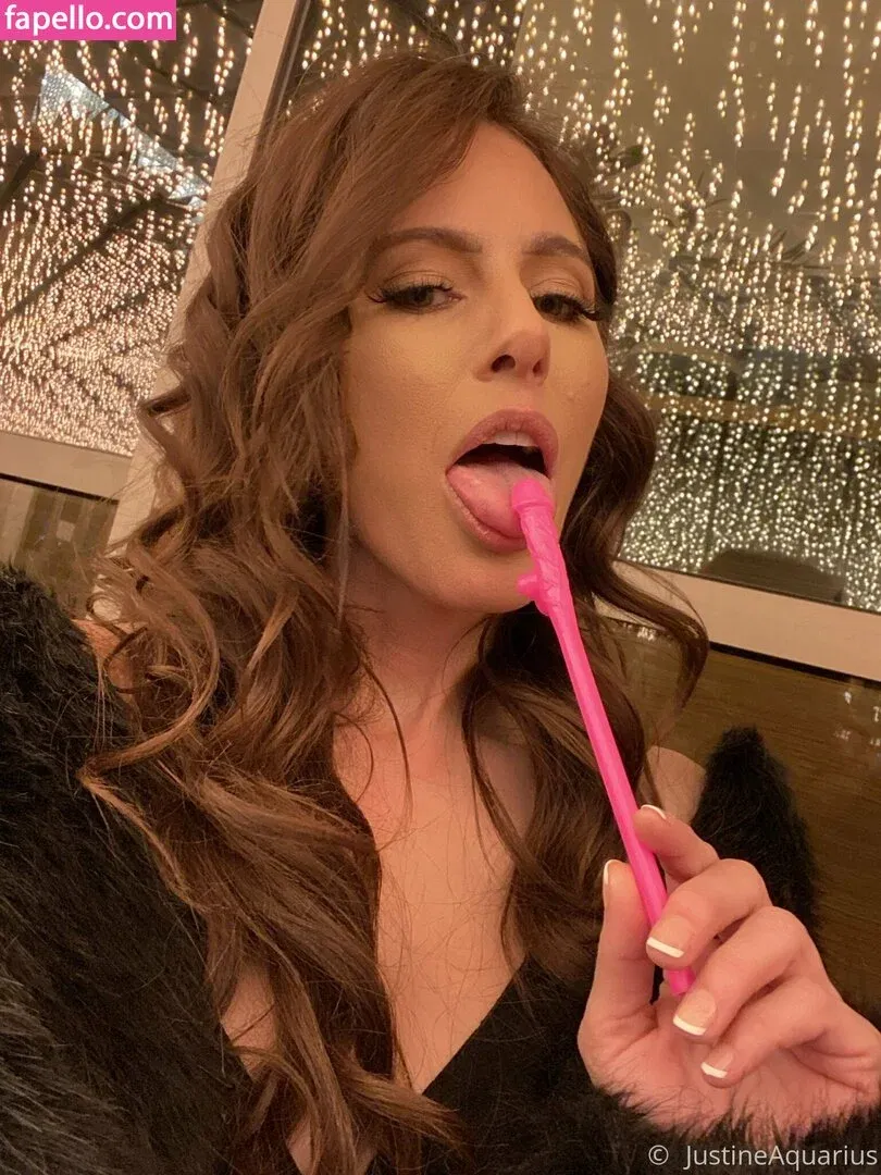 justine.fun / justinejakobs Onlyfans Photo Gallery 