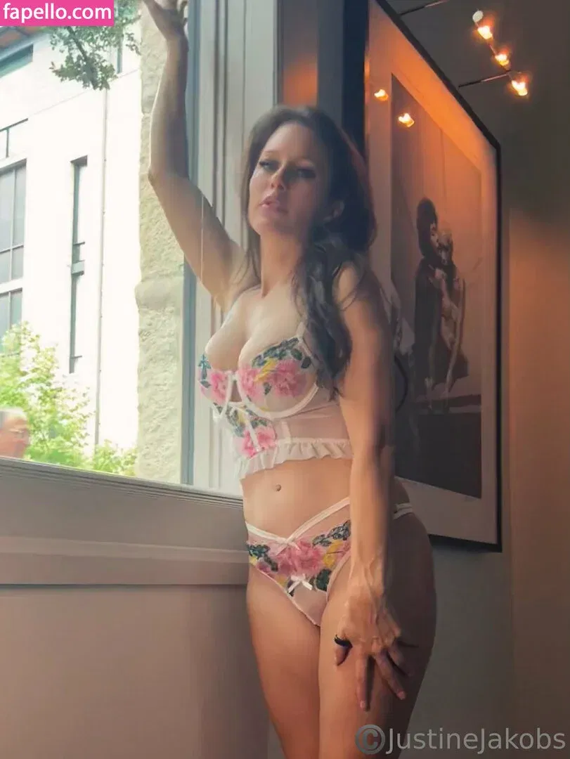 justine.fun / justinejakobs Onlyfans Photo Gallery 