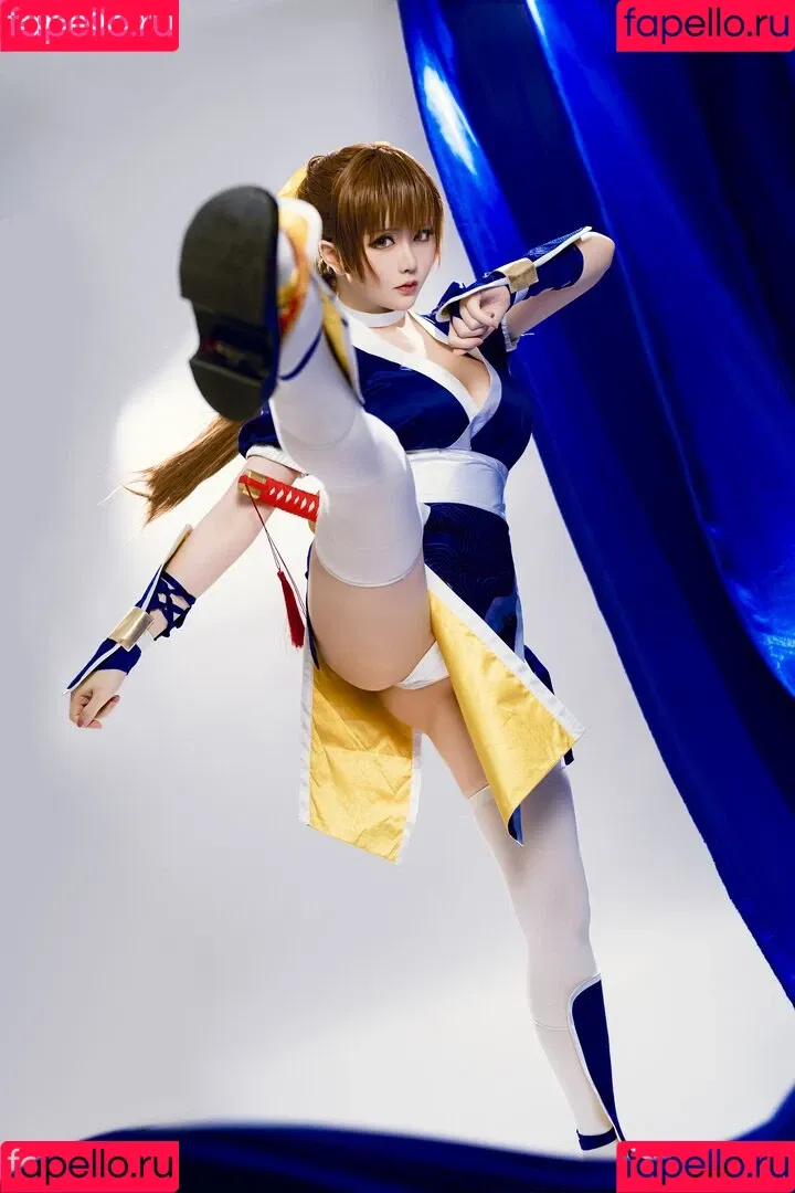 Hoshilily / hoshilily1 / hoshilily_cos / 星之迟迟 Onlyfans Photo Gallery 