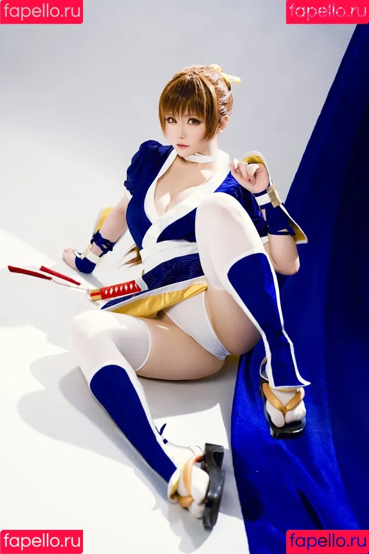 Hoshilily / hoshilily1 / hoshilily_cos / 星之迟迟 Onlyfans Photo Gallery 