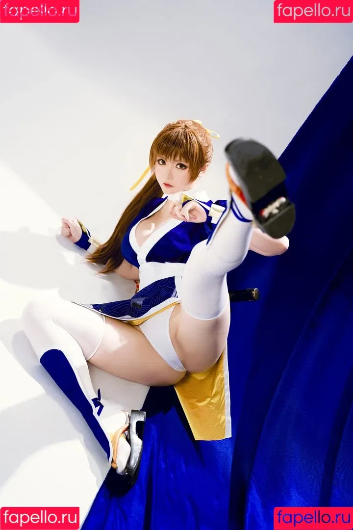 Hoshilily / hoshilily1 / hoshilily_cos / 星之迟迟 Onlyfans Photo Gallery 