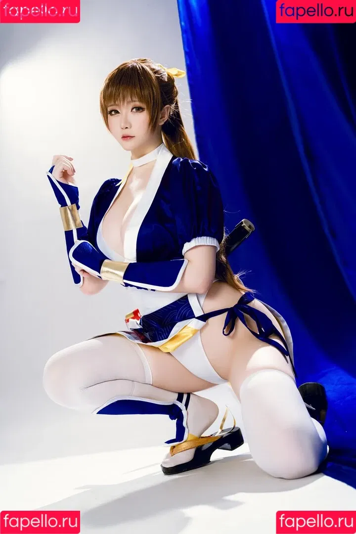 Hoshilily / hoshilily1 / hoshilily_cos / 星之迟迟 Onlyfans Photo Gallery 