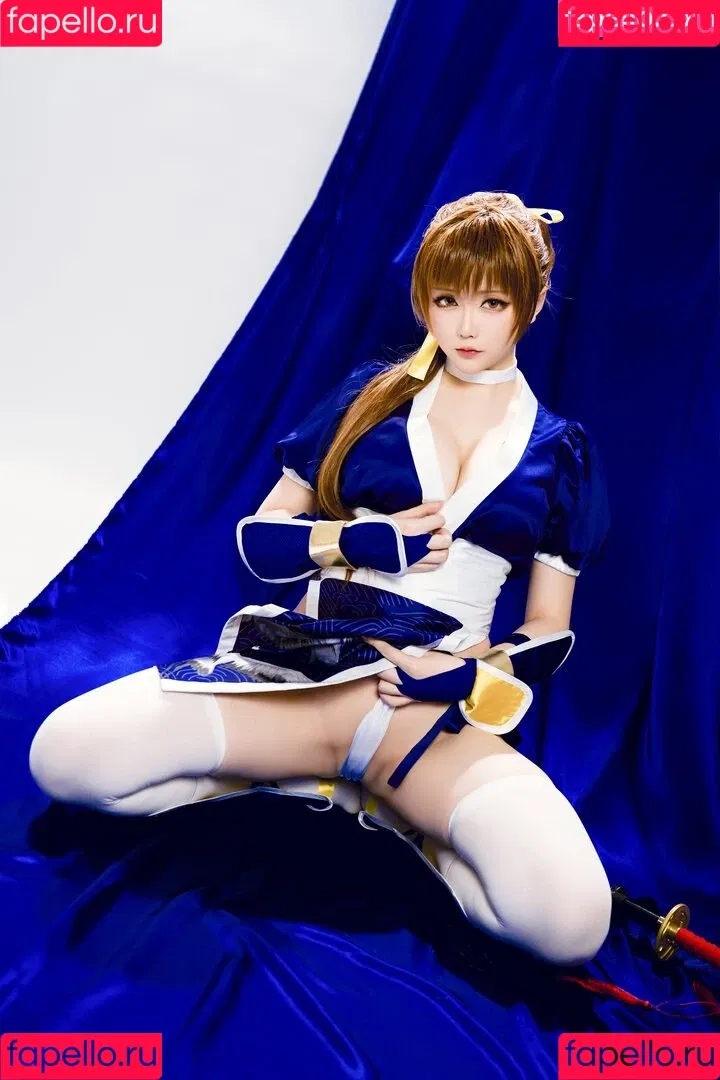 Hoshilily / hoshilily1 / hoshilily_cos / 星之迟迟 Onlyfans Photo Gallery 